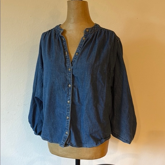 Pilcro sz XS Blue Denim Batwing Dolman Women's Top button down great condition - Picture 1 of 8